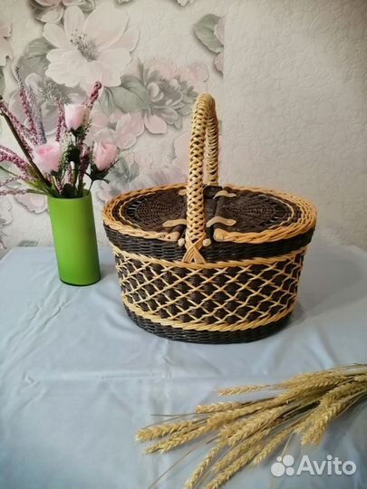 Корзина для пикника плетеная