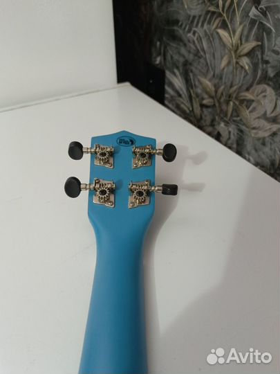 Укулеле с чехлом