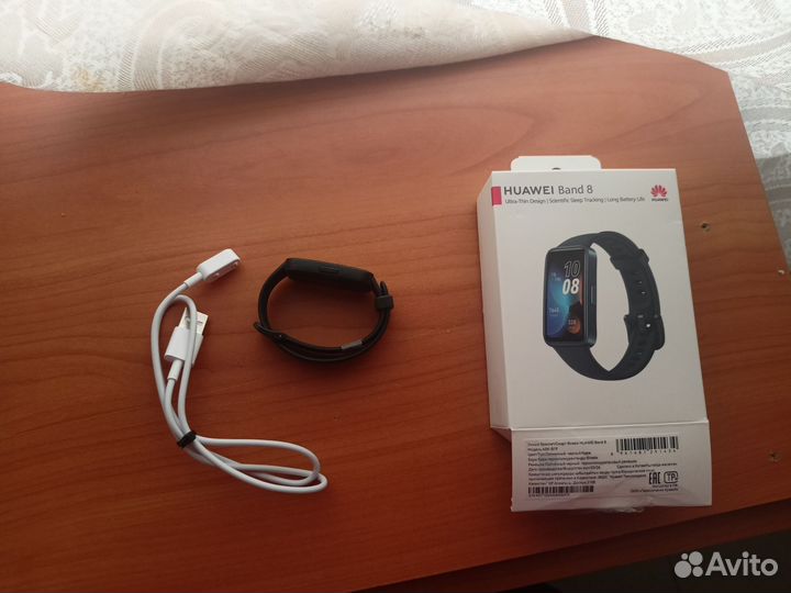 SMART браслет Huawei Band 8