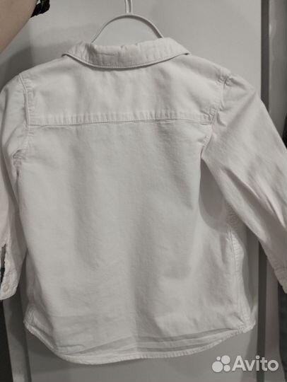 Рубашка и джинсы