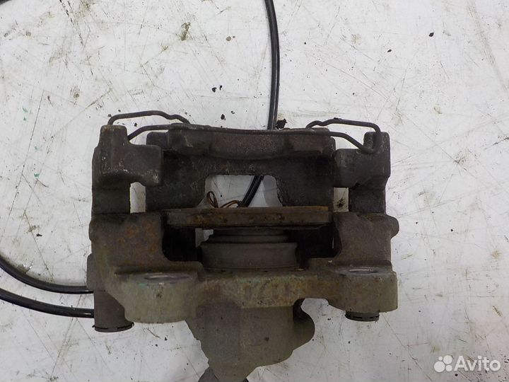 Суппорт тормозной задний правый Mercedes-Benz GLK