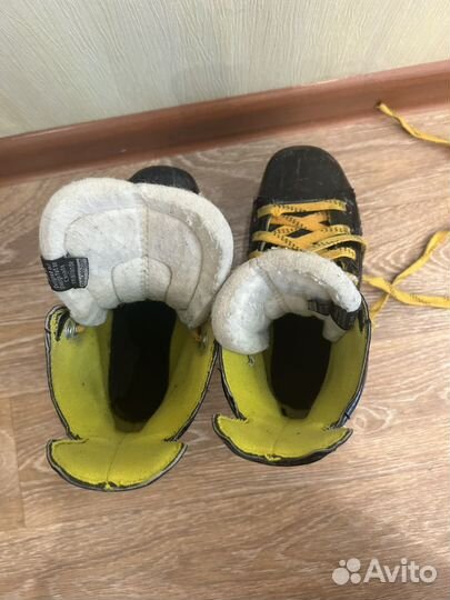 Коньки хоккейные