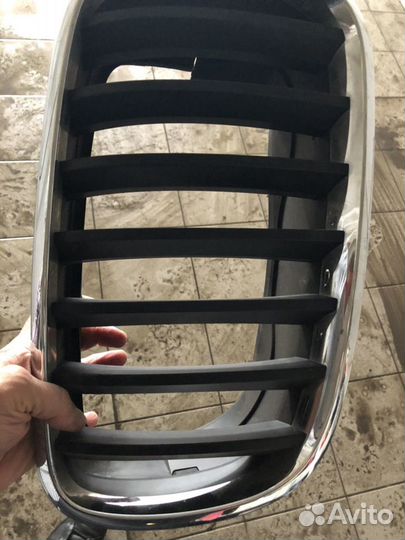 Решетка радиатора бмвх5е70 комплект новый