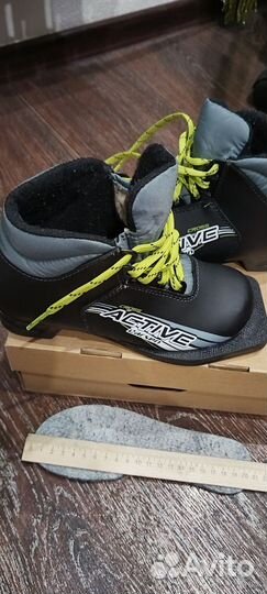 Лыжные ботинки