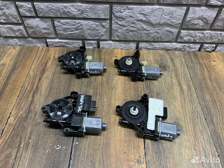 Skoda Kodiaq Моторчик стеклоподъемника