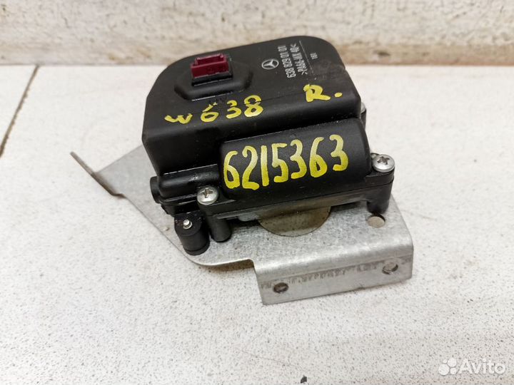 Моторчик задней форточки