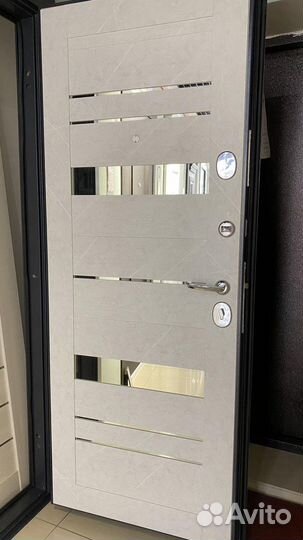 Входная дверь Берлин 100мм