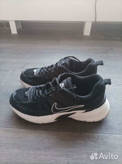 Кроссовки Nike Runtekk