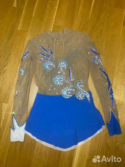 Костюм для фигурного катания