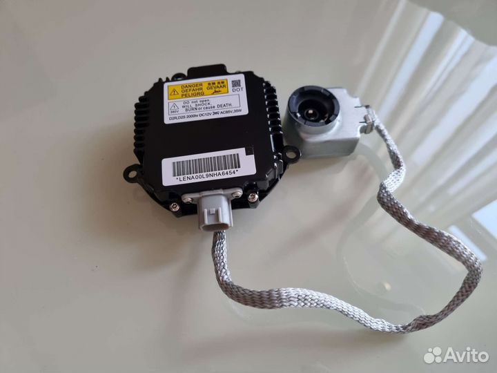 Блок розжига ксенона Nissan Infinity Subaru новый