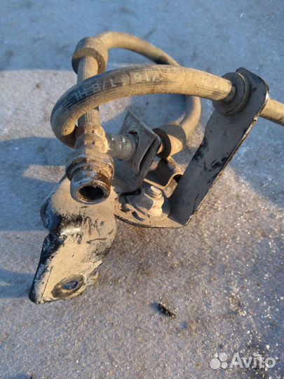 Шланг тормозной передний Мицубиси Аутлендер 3