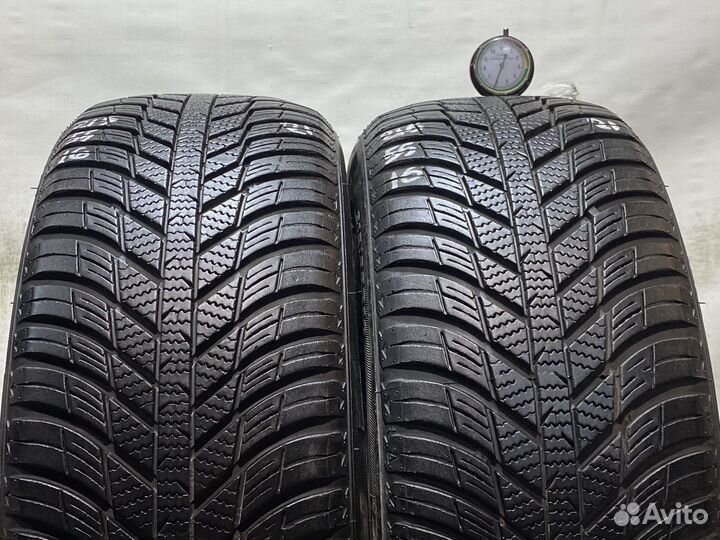 Nexen N'Blue 4 Season WH17 215/55 R16