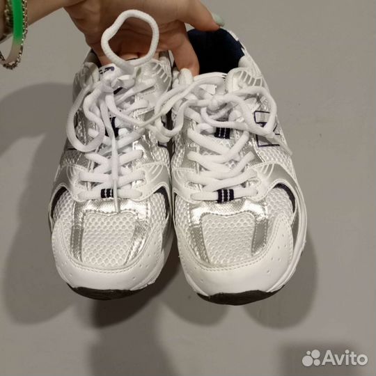 Кроссовки new balance 530