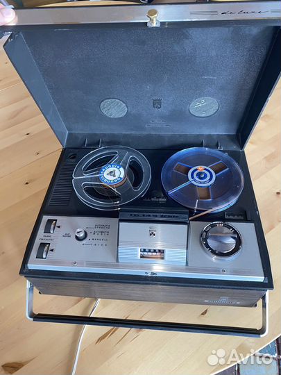 Катушечный магнитофон Grundig TK 145 Deluxe