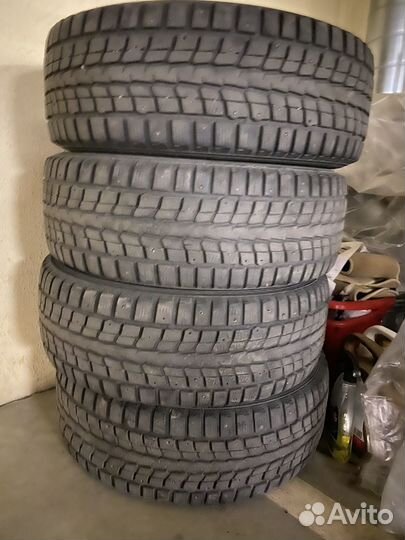 Dunlop SP Winter Ice 01 235/65 R17