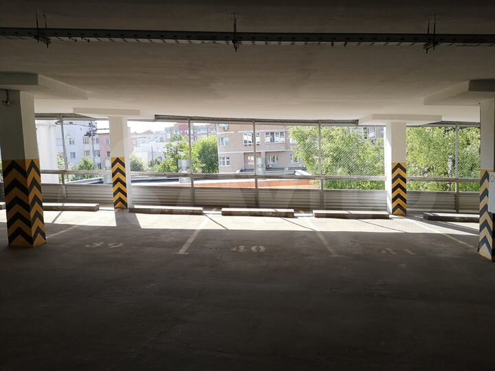 Машиноместо, 15 м²