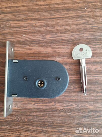 Вскрытие замков авто дверей открыть машину замок