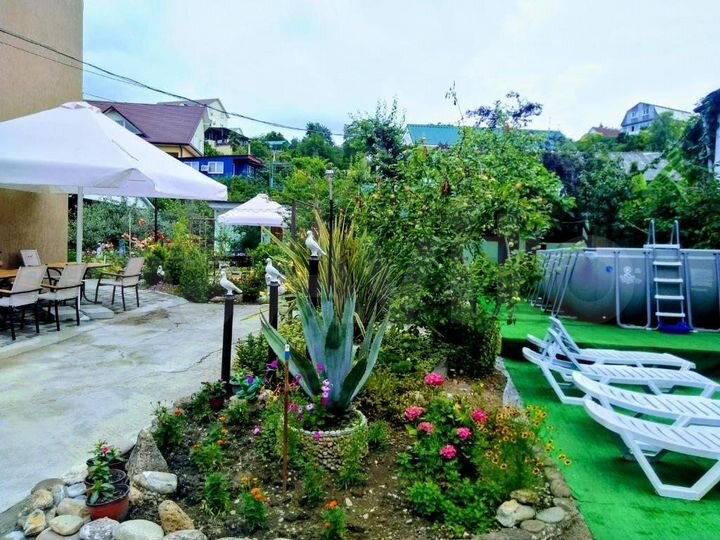 Комната 35 м², 1/3 эт.