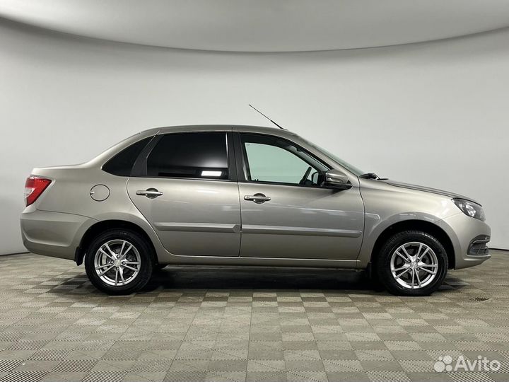 LADA Granta 1.6 МТ, 2021, 41 851 км