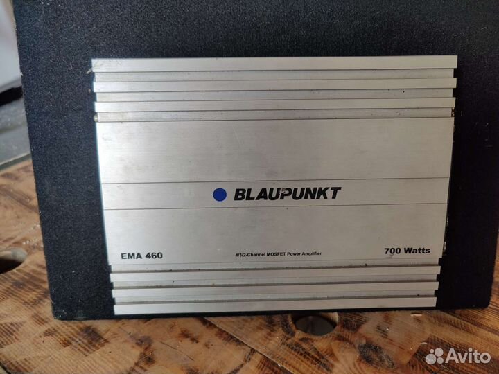 Сабвуфер и усилитель в автомобиль