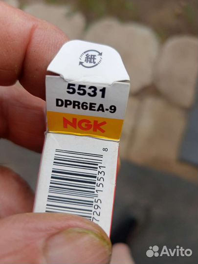 Свеча зажигания NGK DPR6EA-9