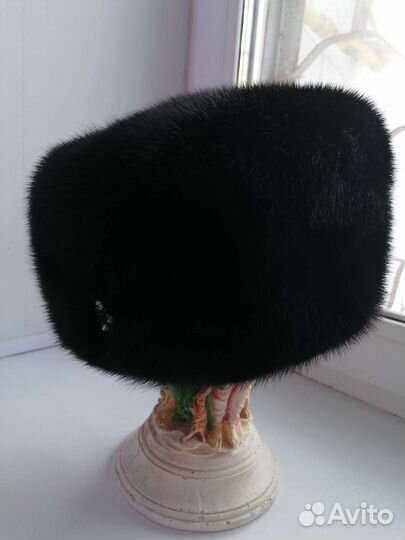 Шапка норковая женская черная