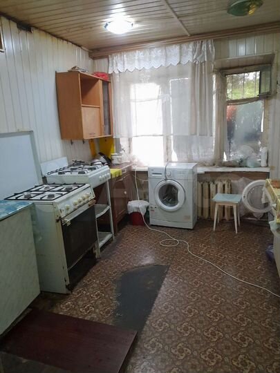 Комната 12 м² в 5-к., 1/4 эт.