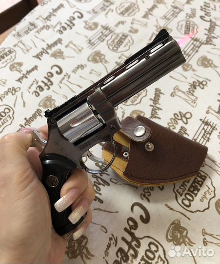 Зажигалка пистолет