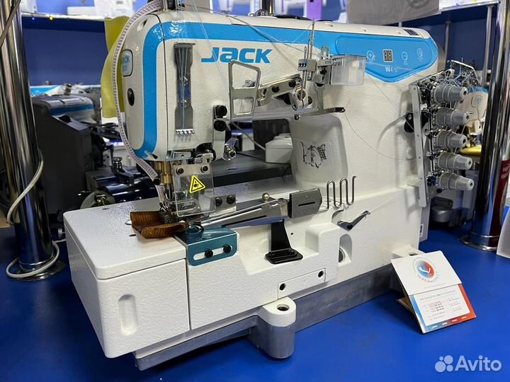 Плоскошовная швейная машина Jack W4-D-02BB 5,6 мм