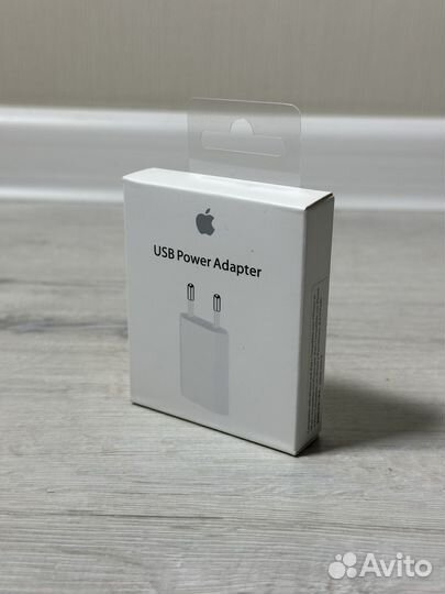 Зарядка на iPhone блок/шнур