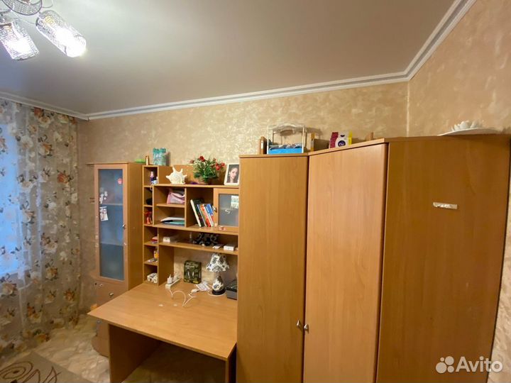 Стенка в детскую или кабинет, б/у