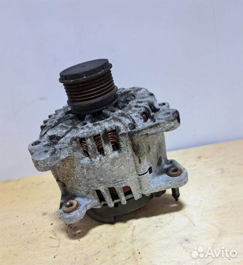 Генератор VW Passat (B6) 2005-2010