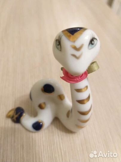 Змейка фарфор