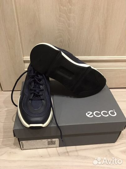 Кроссовки ecco 37 новые