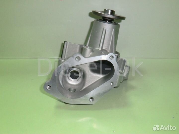 Помпа охлаждения 4D56U DiD 1300A045 L200 pajero