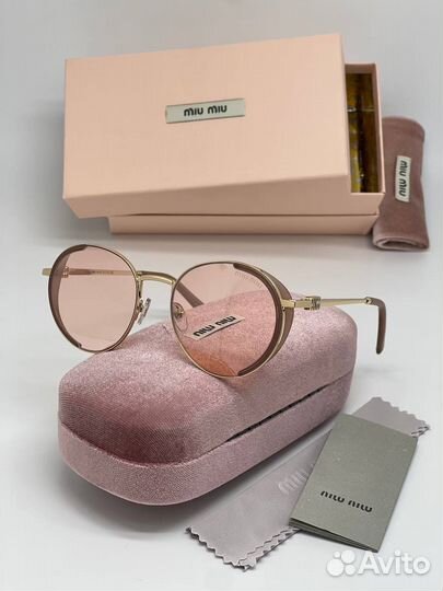 Солнцезащитные очки miu miu