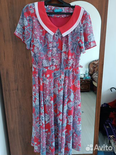 Женские платья б/у в хорошем состоянии 48-52размер