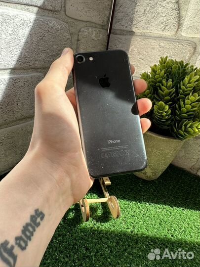 iPhone 7, 32 ГБ