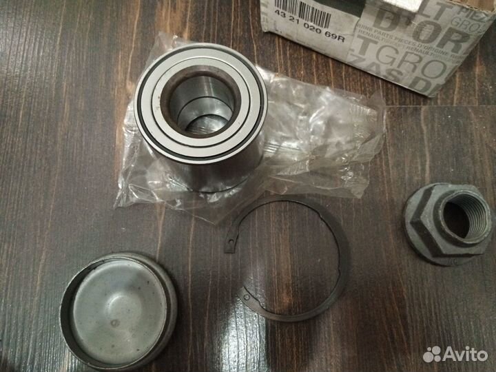 Ступичный подшипник 432102069R