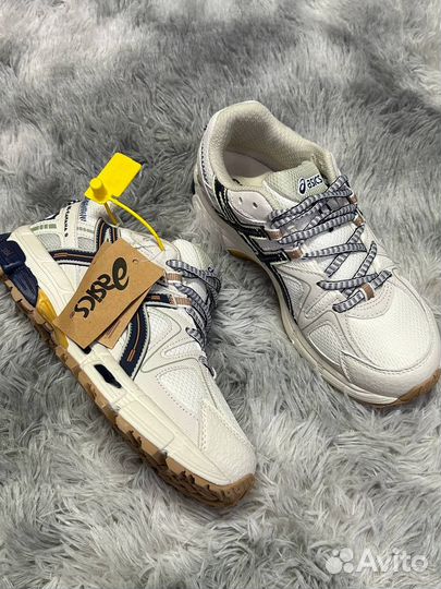 Кроссовки Asics