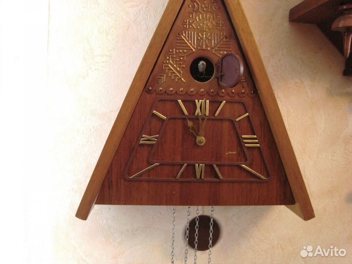 Часы с кукушкой механические
