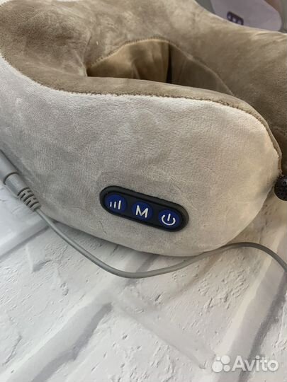 U-образная подушка массажер