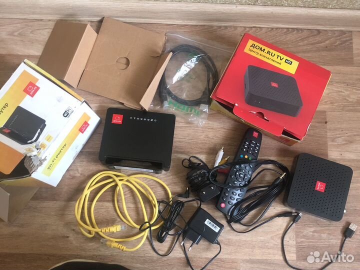 TV приставка и роутер