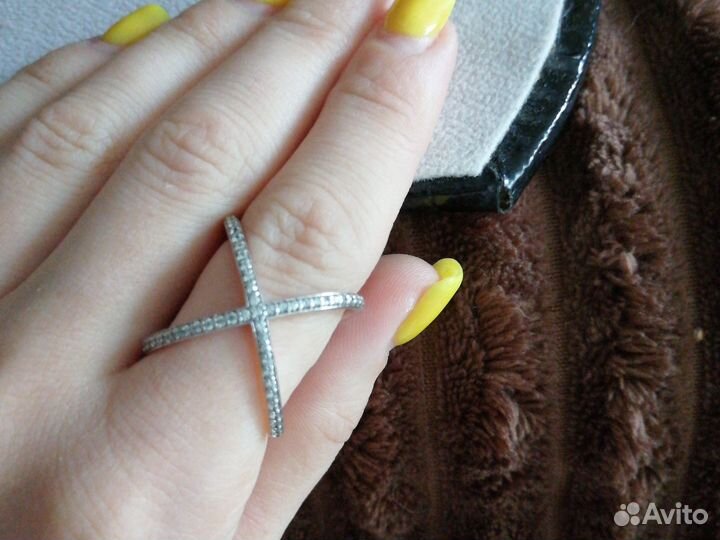 Серебряное кольцо