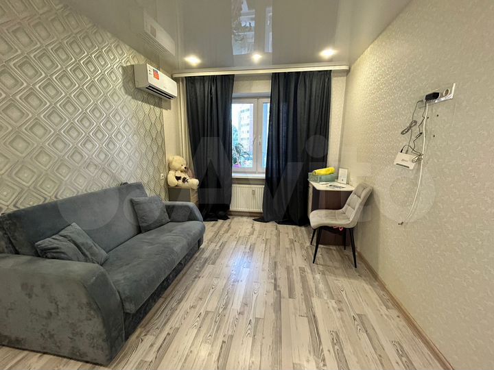 2-к. квартира, 55 м², 1/16 эт.