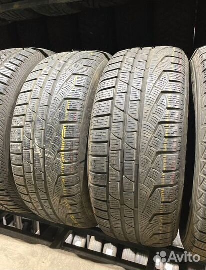 Pirelli Winter Sottozero 210 Serie II 225/50 R17 94M