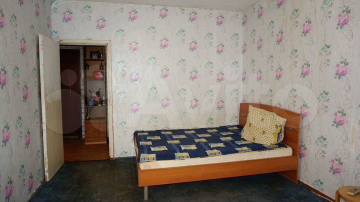 1-к. квартира, 42 м², 1/10 эт.