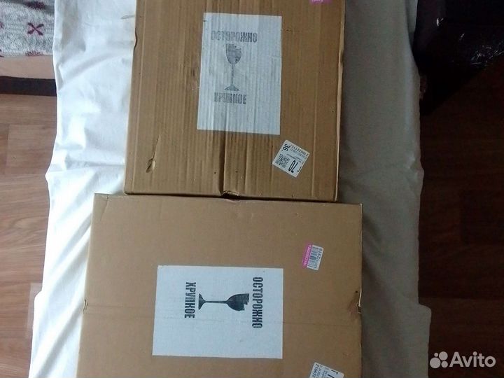 Тумба прикроватная белая. Новая в упаковке