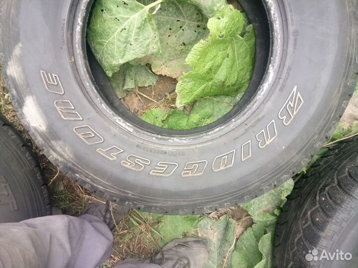 Bridgestone Dueler A/T D694 275/70 R16