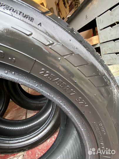 Toyo Proxes T1 Sport 225/55 R17